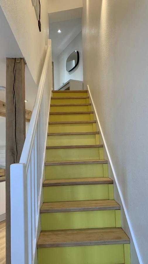 APPARTEMENT DUPLEX SAUMUR CENTRE, refait à neuf, à proximité du château Saumur Exterior foto